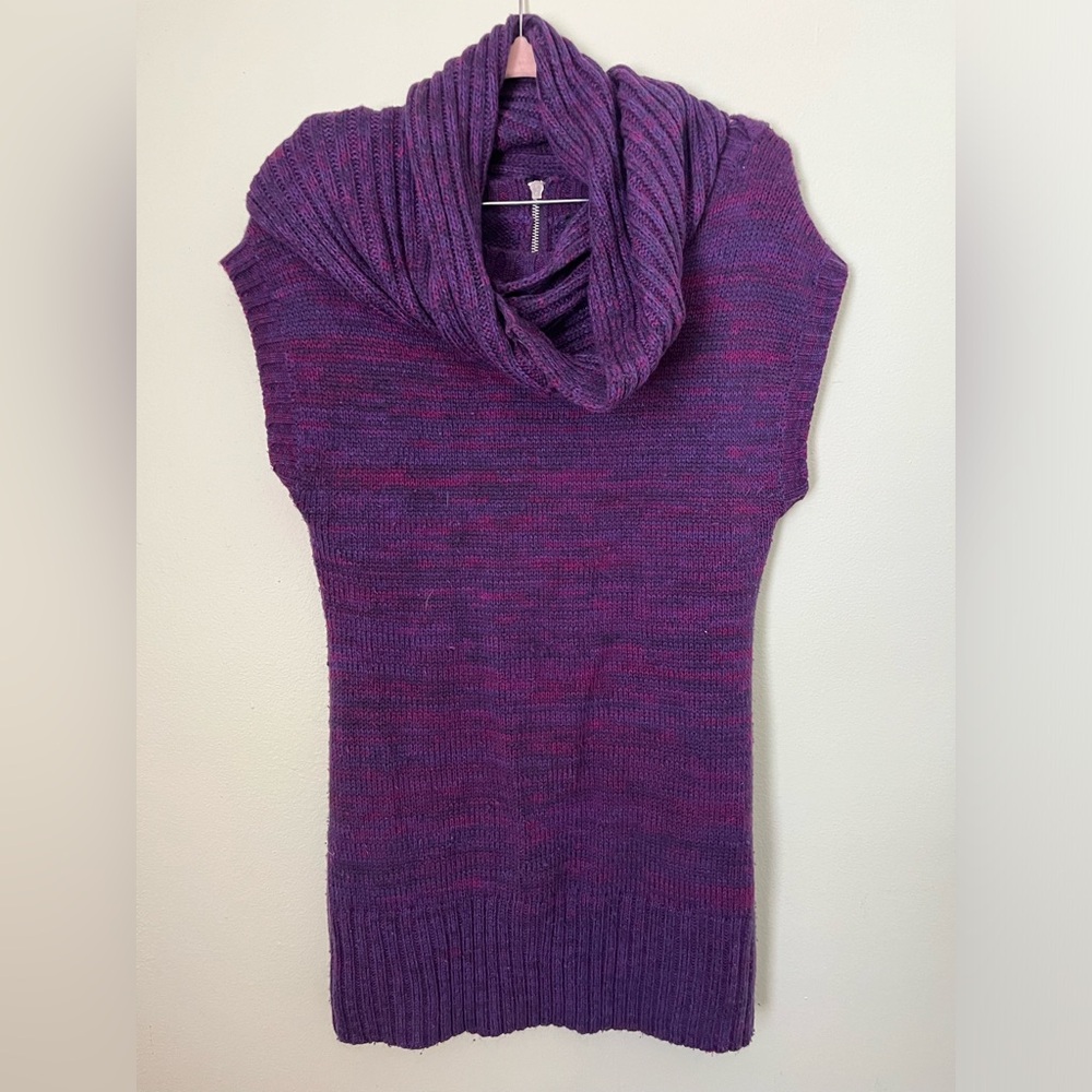 Purple sleeveless sweater tunic